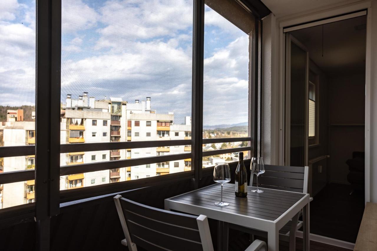 Elegant 1-Bedroom Apartment Near Hill Forest Ljubljana Exterior photo